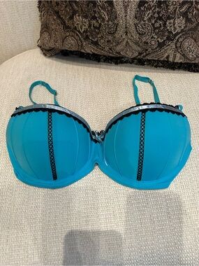 Candie's Teal Molded Push-Up Bra with Black Lace Accents